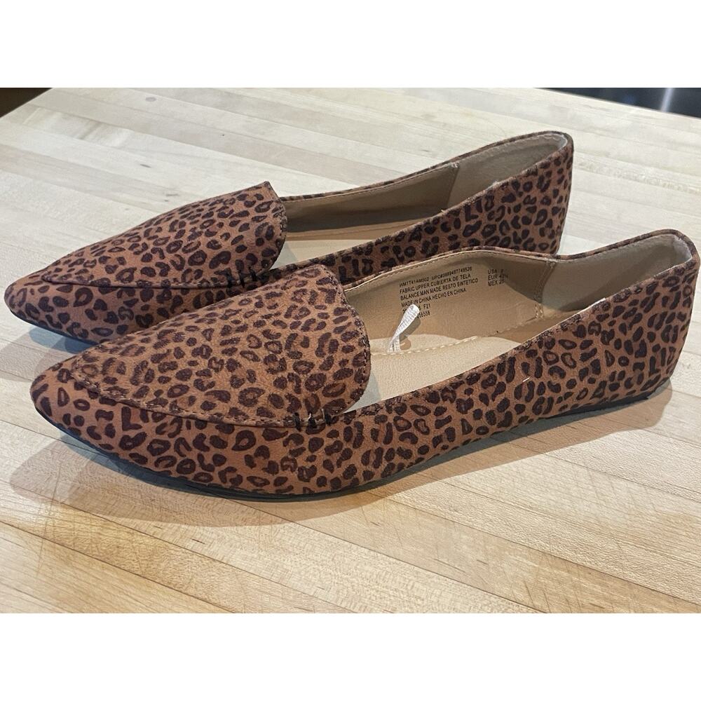 Time and Tru Leopard Print Pointed Toe Memory Foam Loafers Brown Fabric 9R Clean